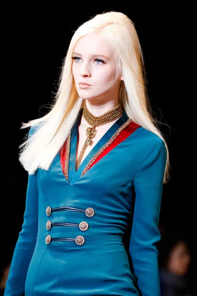 Look 38